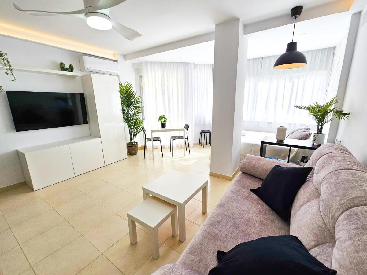 Estudio Vip Mediterraneo - Alojamientos La Torre Torre Del Mar Eksteriør billede