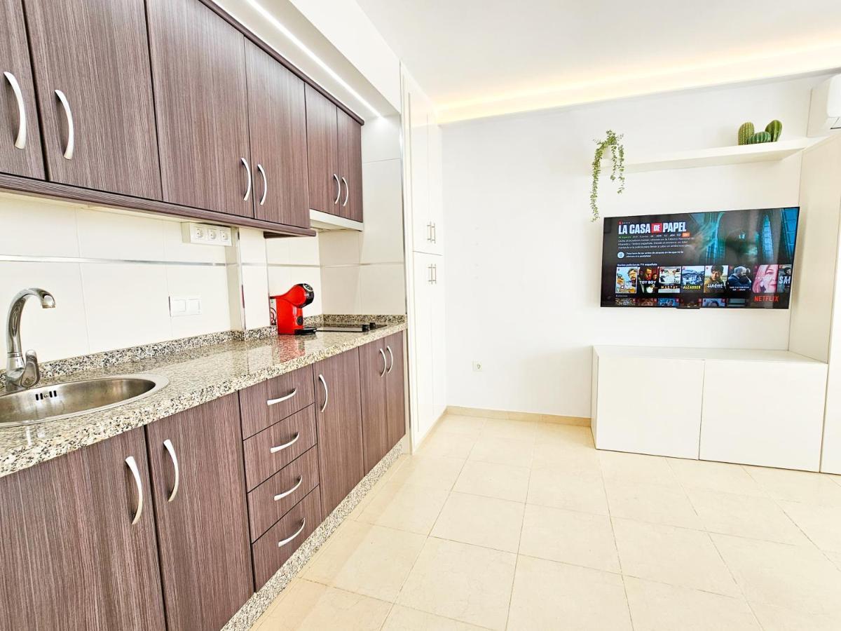 Estudio Vip Mediterraneo - Alojamientos La Torre Torre Del Mar Eksteriør billede
