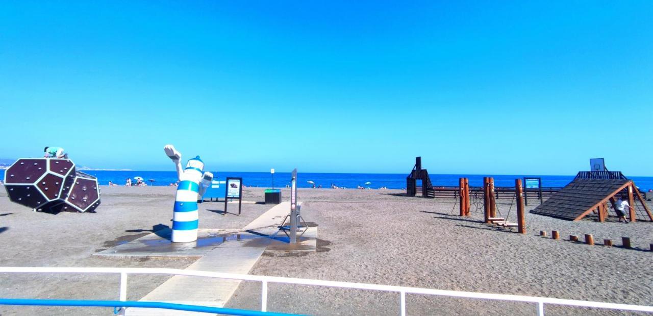 Estudio Vip Mediterraneo - Alojamientos La Torre Torre Del Mar Eksteriør billede